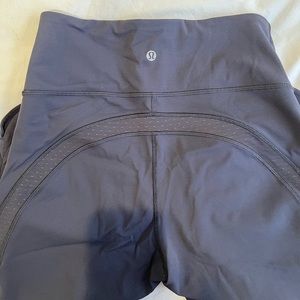 Capri length lululemon leggings with mesh